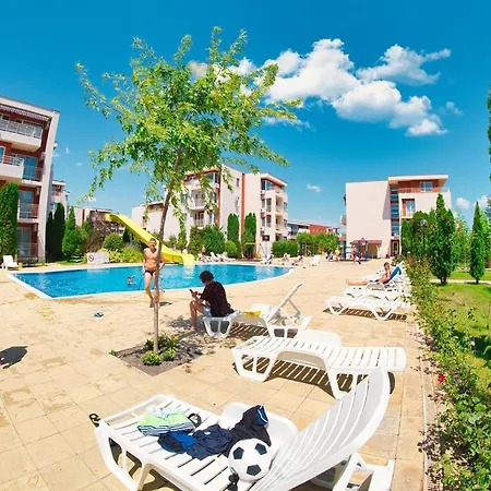 Nessebar Club - Prestige Апартаменти Сонячний Берег