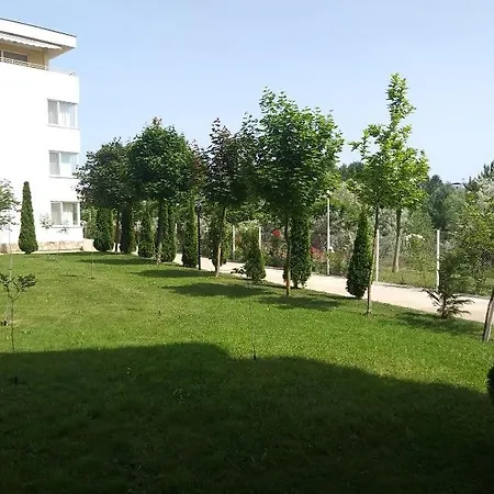 Nessebar Club - Prestige Апартаменти