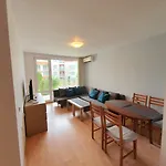 Nessebar Club - Prestige Apartman *